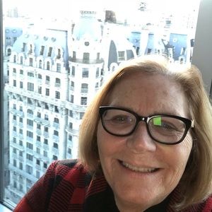 Meet your Posher, Cynthia